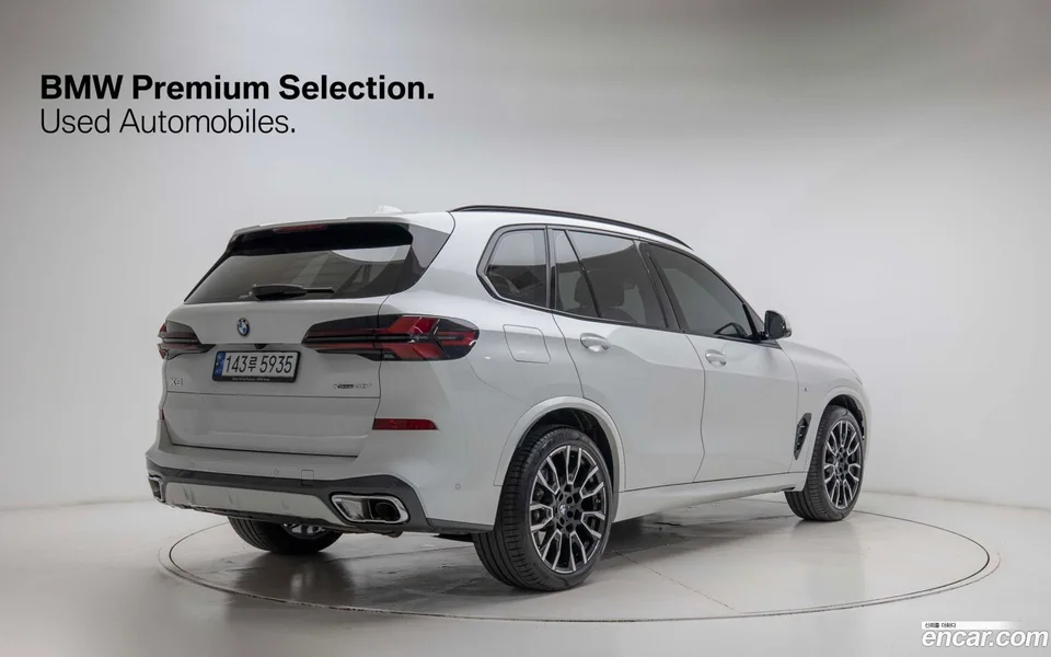 BMW X5 xDrive 40i M 2023 — миниатюра 2