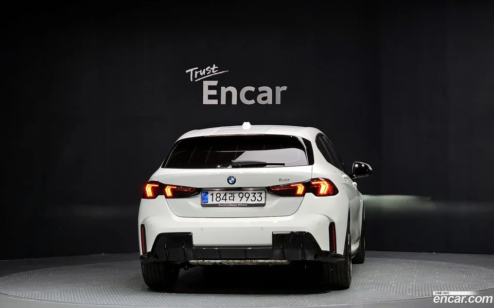 BMW 1 Series 120 M 2025 — миниатюра 3