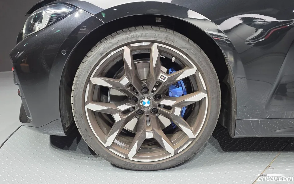 BMW 4 Series 420i M 2025 — миниатюра 5