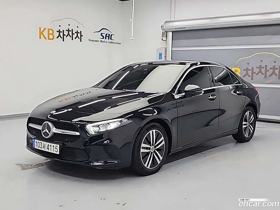 Mercedes-Benz A-Class A220 2022 — миниатюра 2