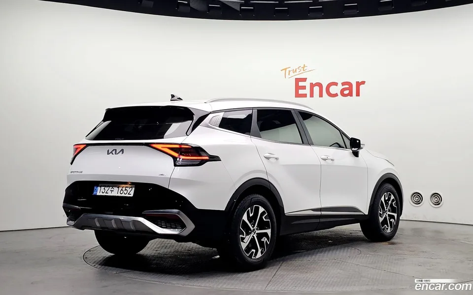 Kia Sportage Hybrid 2WD 2022 — миниатюра 2