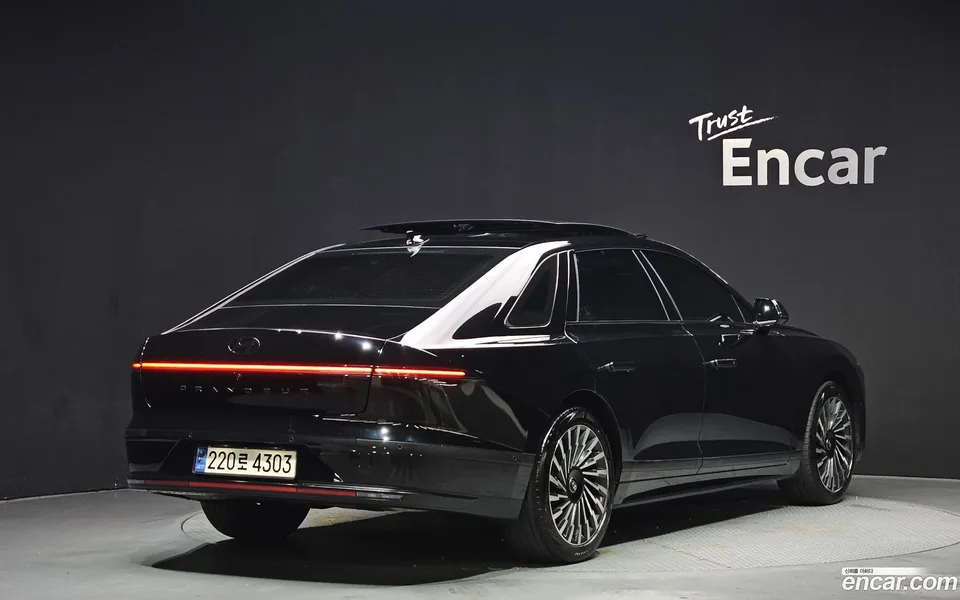 Hyundai Grandeur 2.5 2WD 2024 — миниатюра 2