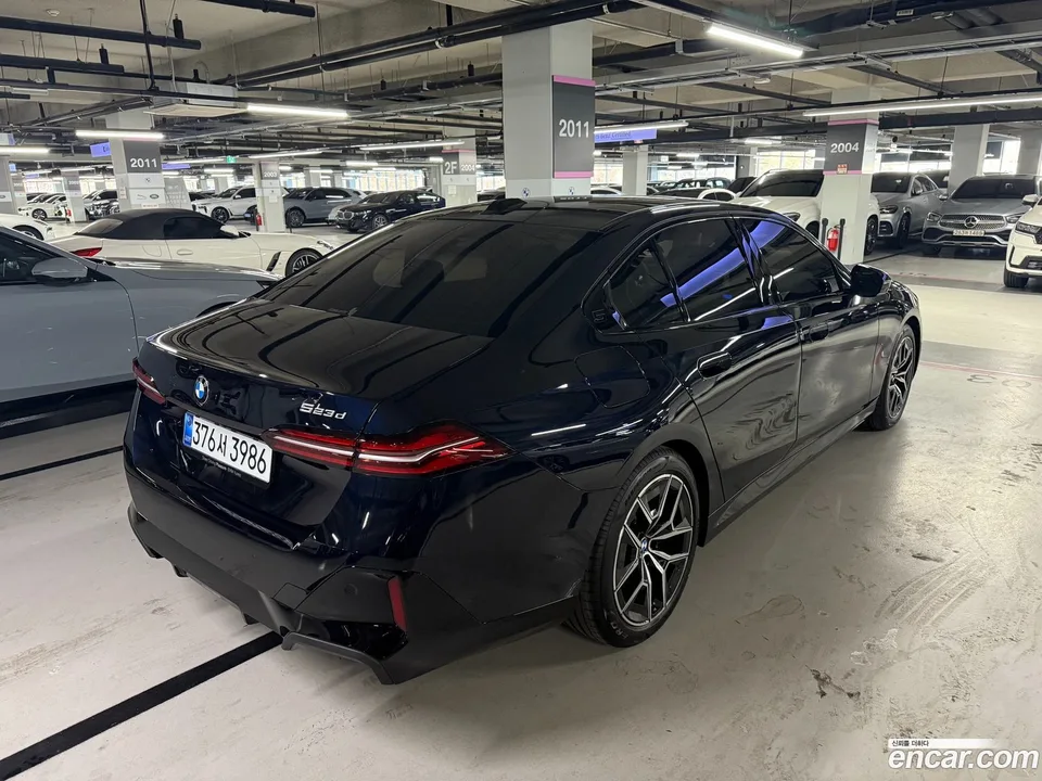 BMW 5 Series 523d M 2026 — миниатюра 3