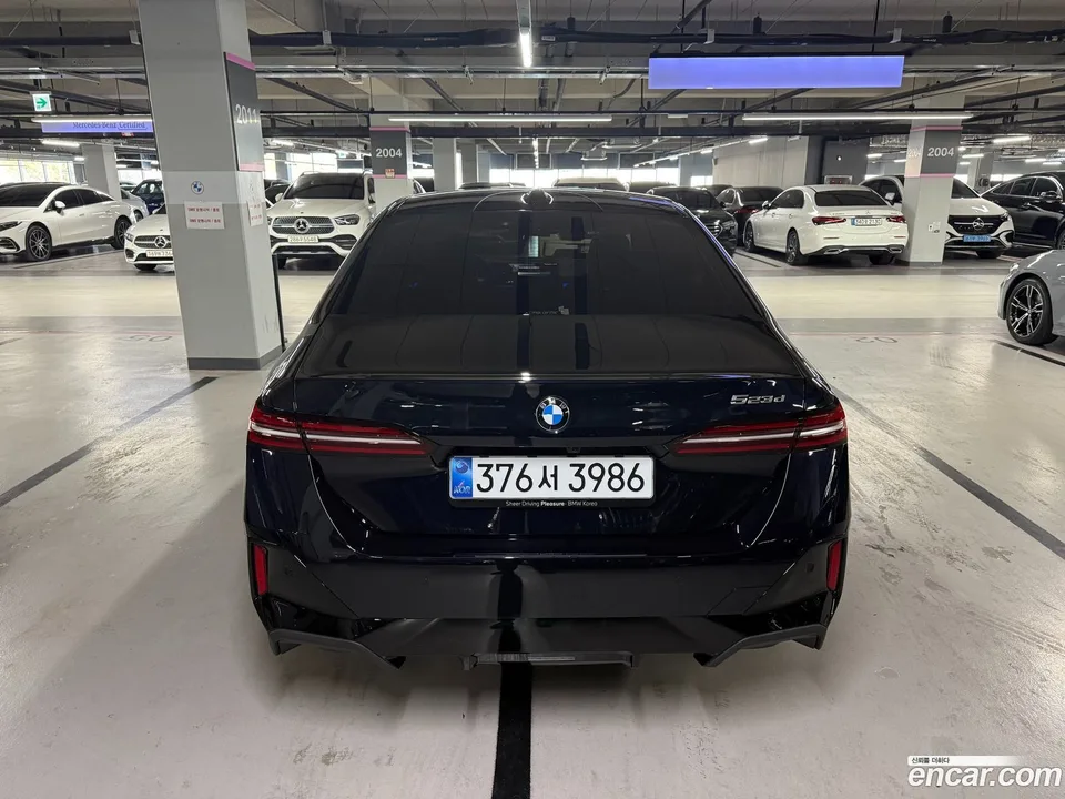 BMW 5 Series 523d M 2026 — миниатюра 5