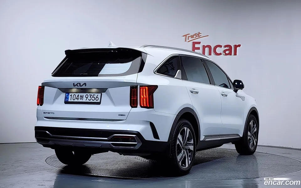 Kia Sorento HEV 1.6 2WD 2022 — миниатюра 2