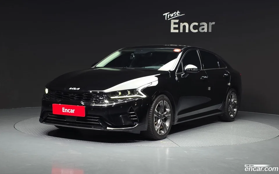 Kia K5 Hybrid 2023 — фото 1, купить с доставкой в Москву