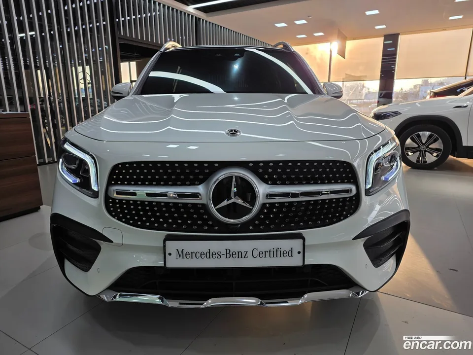 Mercedes-Benz GLB-Class GLB250 4MATIC 2022 — миниатюра 3