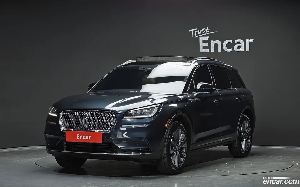 Lincoln Corsair 2.0 AWD 2022 — фото 1, купить с доставкой в Москву