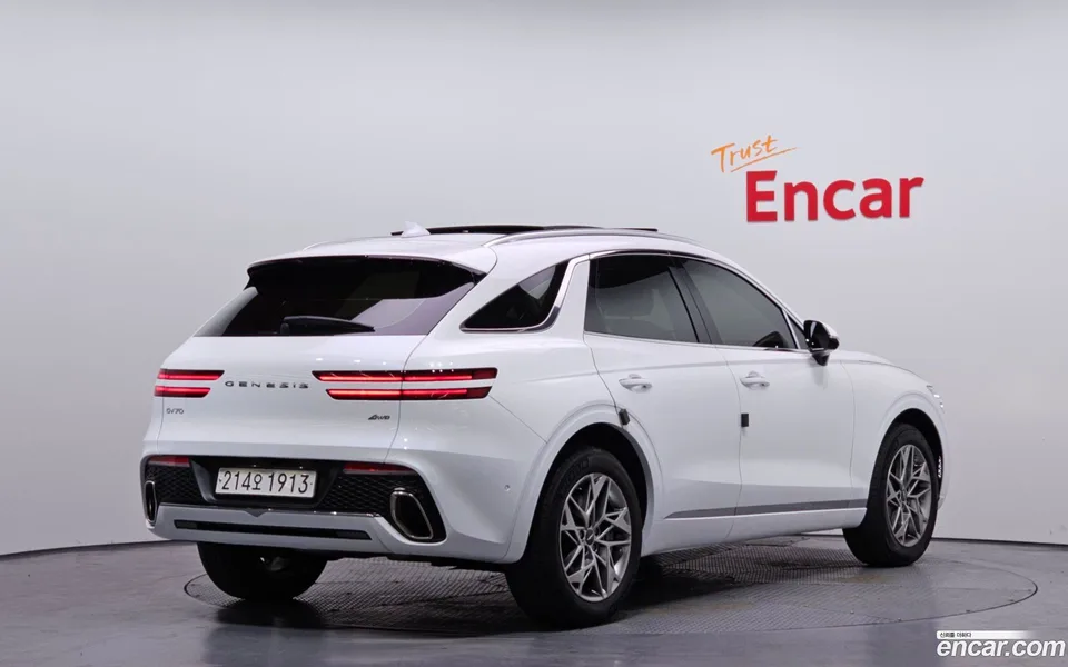 Genesis GV70 2.5T AWD 2023 — миниатюра 2