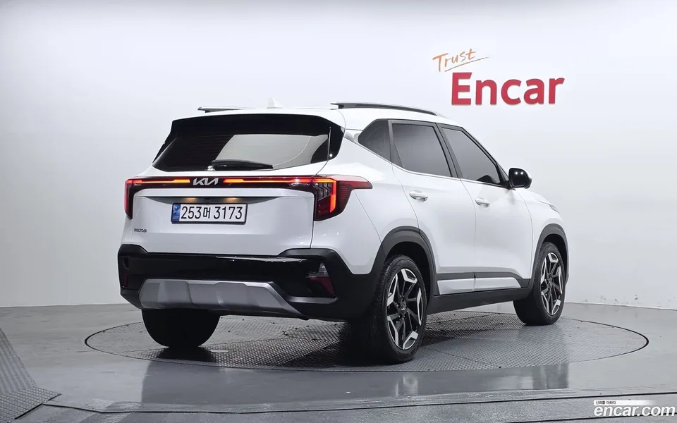 Kia Seltos 1.6 2WD 2024 — миниатюра 2