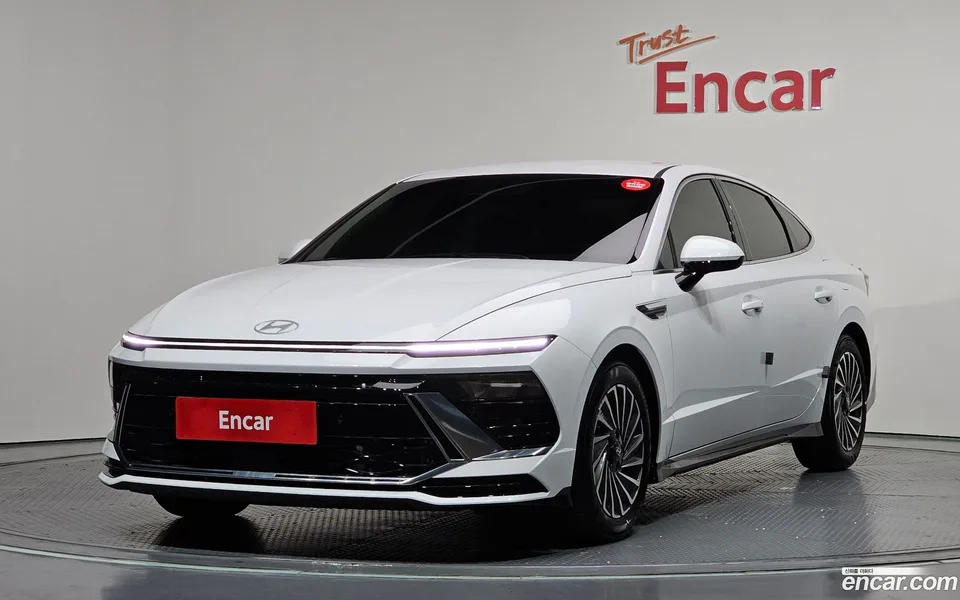 Hyundai Sonata The Edge Hybrid 2025 — фото 1, купить с доставкой в Москву