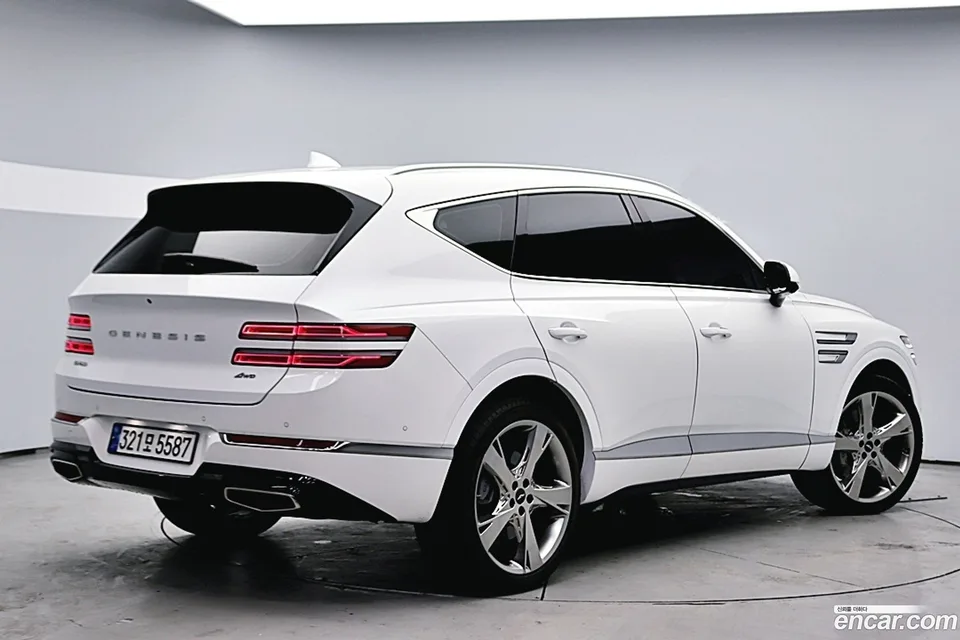 Genesis GV80 2.5T 2WD 2023 — миниатюра 4