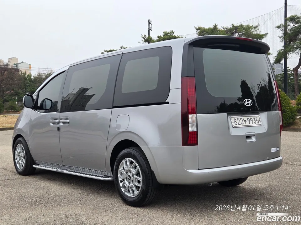 Hyundai Staria 3 2024 — миниатюра 3