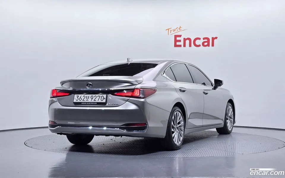 Lexus ES 300h 2024 — миниатюра 2