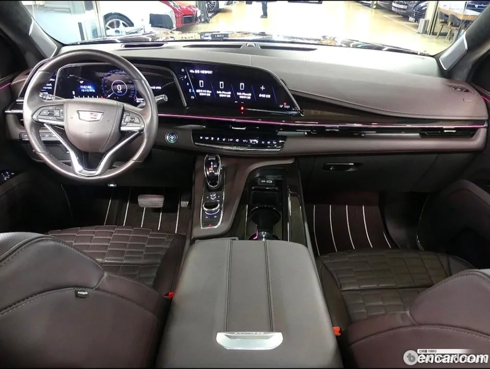 Cadillac Escalade 6.2 ESV 2023 — миниатюра 4