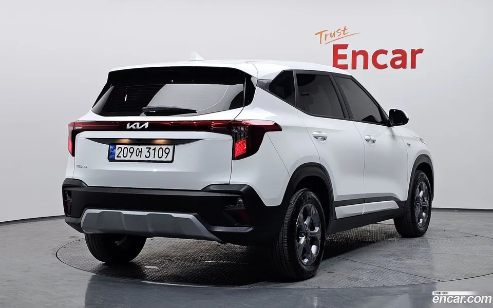 Kia Seltos 2.0 2WD 2024 — миниатюра 2