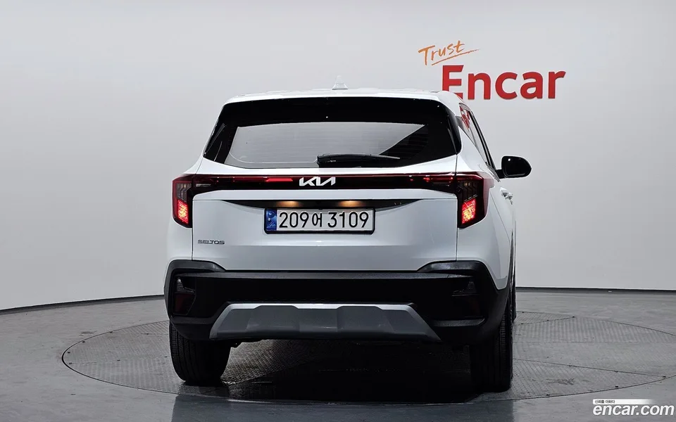 Kia Seltos 2.0 2WD 2024 — миниатюра 4