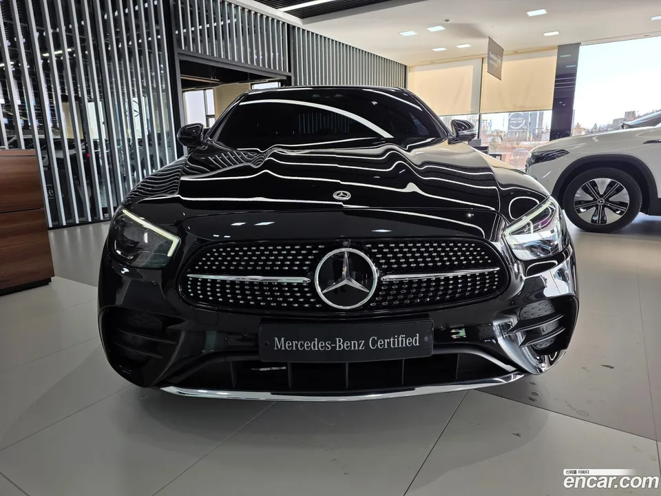 Mercedes-Benz E-Class E350 4MATIC AMG Line 2022 — миниатюра 3