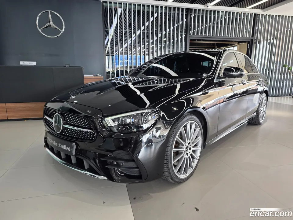Mercedes-Benz E-Class E350 4MATIC AMG Line 2022 — фото 1, купить с доставкой в Москву