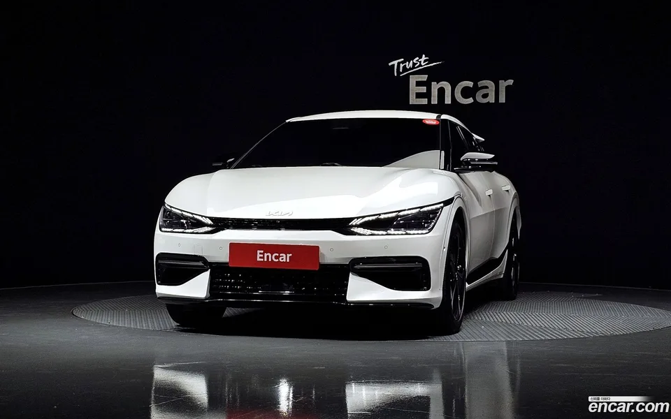 Kia EV6 4WD 2023 — миниатюра 3