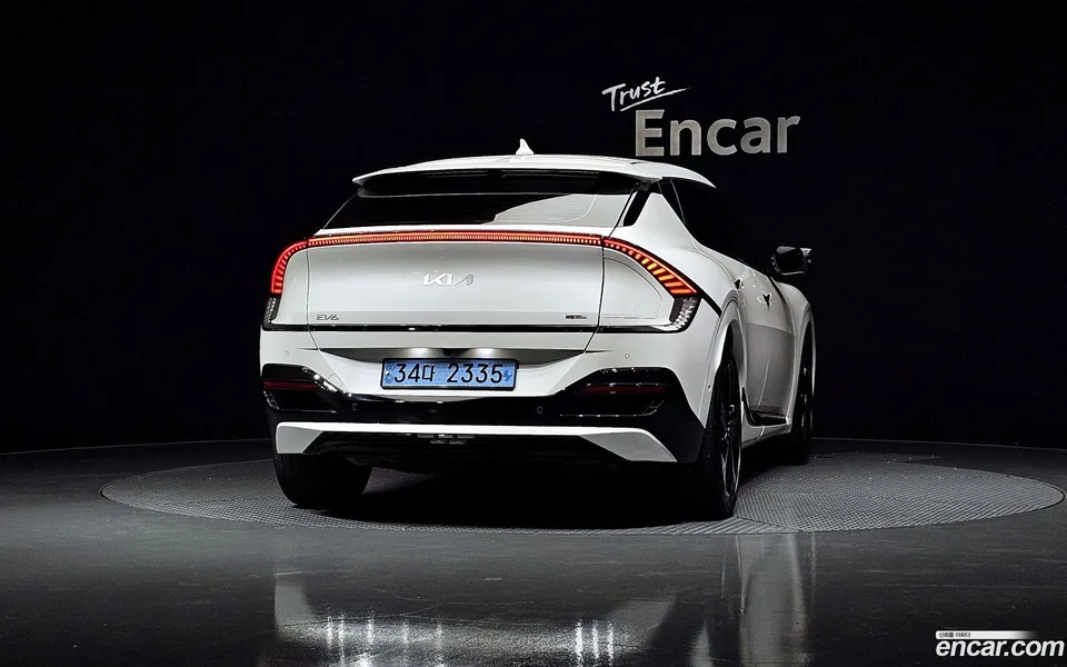 Kia EV6 4WD 2023 — миниатюра 4