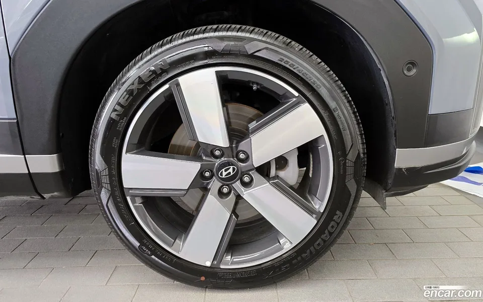 Hyundai SantaFe 2.5T 2WD 2024 — миниатюра 5