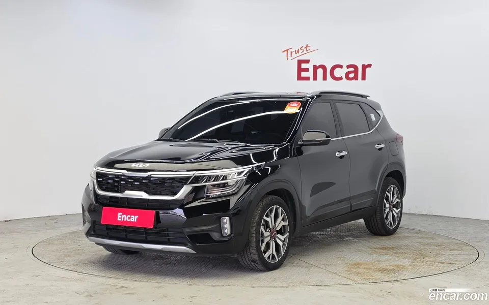 Kia Seltos 1.6 2WD 2022 — фото 1, купить с доставкой в Москву