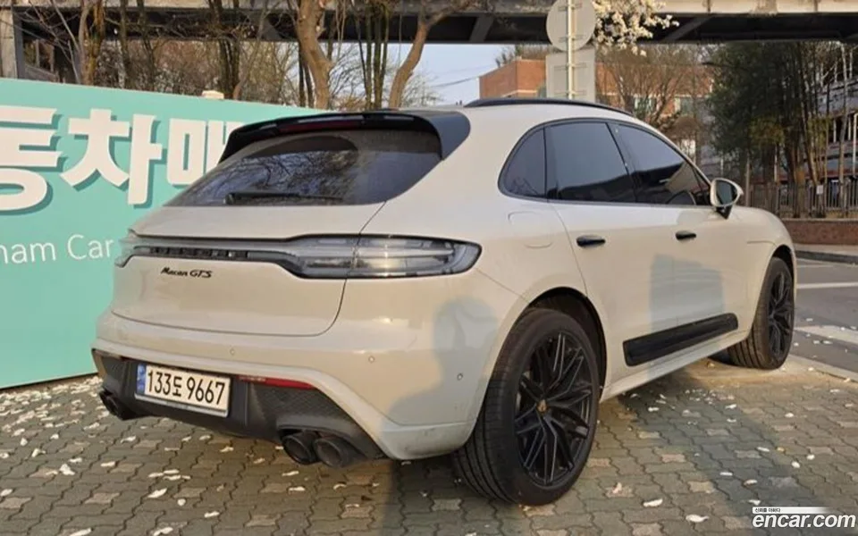 Porsche Macan 2.9 GTS 2023 — миниатюра 2