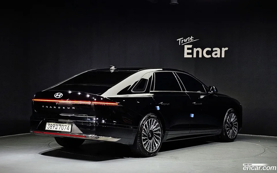Hyundai Grandeur 2.5 2WD 2023 — миниатюра 2