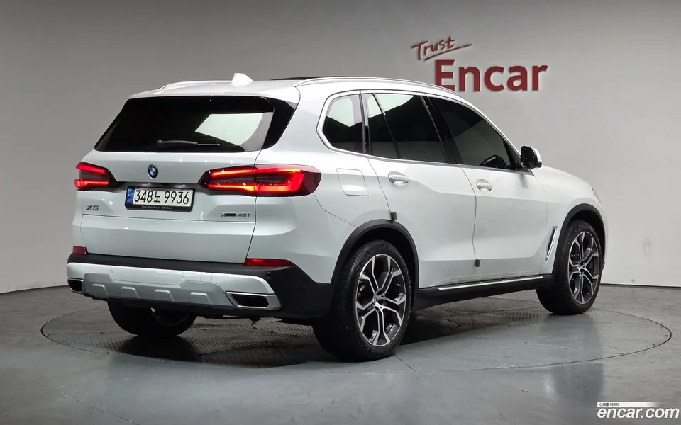 BMW X5 xDrive 40i xLine 2022 — миниатюра 2