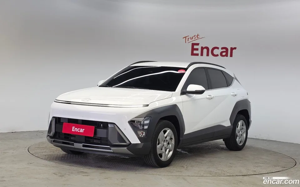 Hyundai Kona 1.6 2WD 2023 — фото 1, купить с доставкой в Москву