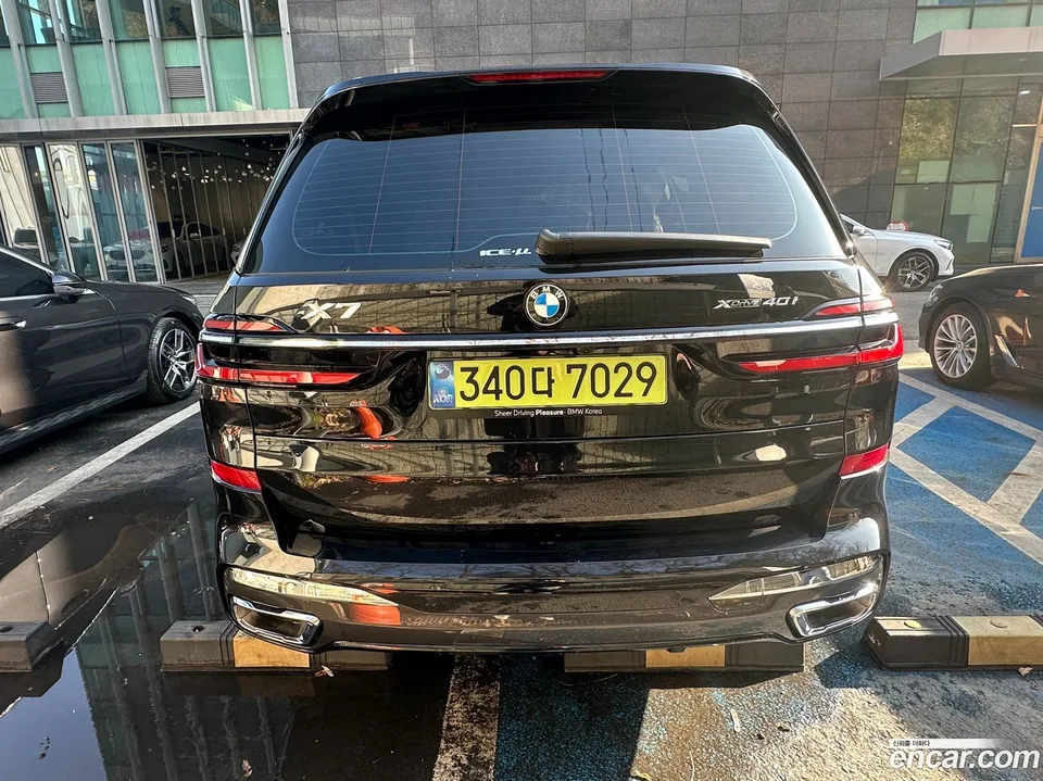 BMW X7 xDrive 40i M 6 2025 — миниатюра 3