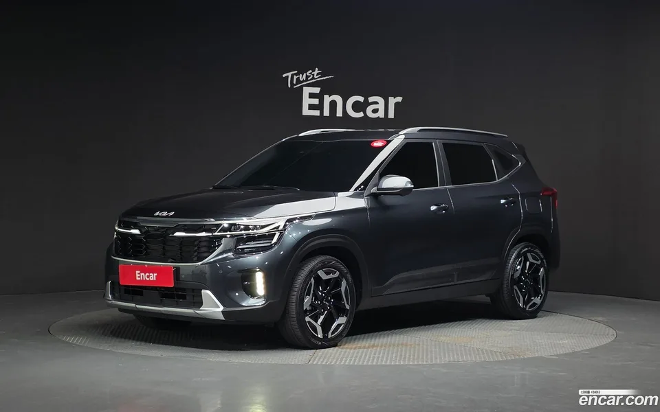 Kia Seltos 2.0 2WD 2024 — фото 1, купить с доставкой в Москву