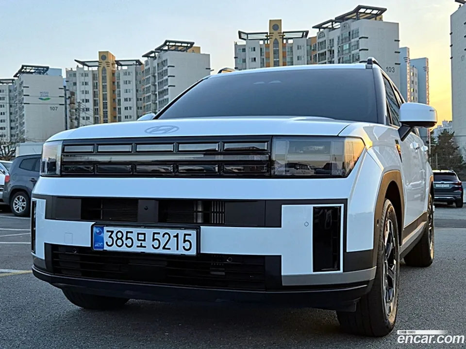 Hyundai SantaFe 2.5T 2WD 2024 — фото 1, купить с доставкой в Москву