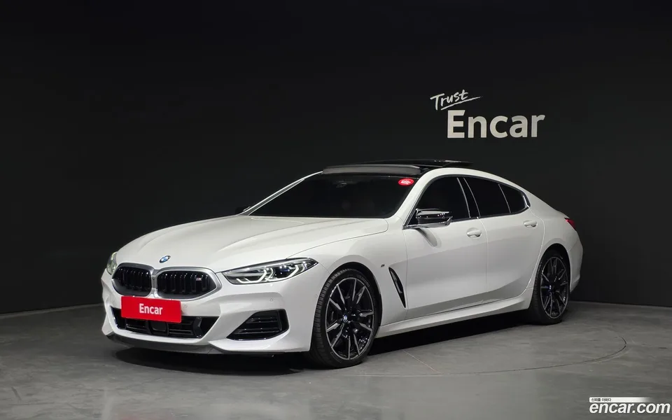 BMW 8 Series M850i xDrive 2023 — фото 1, купить с доставкой в Москву