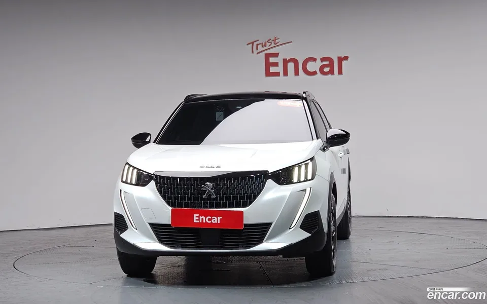 Peugeot 2008 1.5 BlueHDi GT 2023 — миниатюра 3