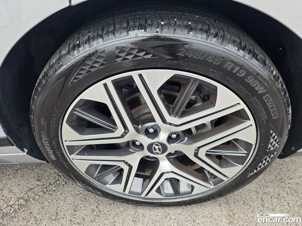 Hyundai Grandeur 2.5 2WD 2023 — миниатюра 5