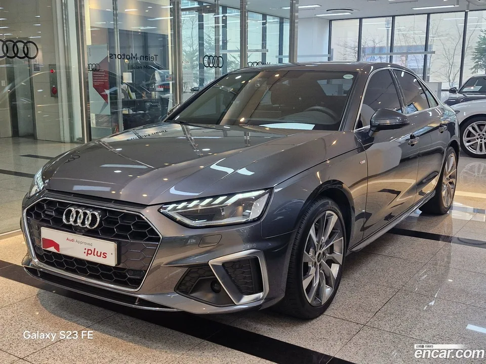 Audi A4 45 TFSI 2023 — фото 1, купить с доставкой в Москву