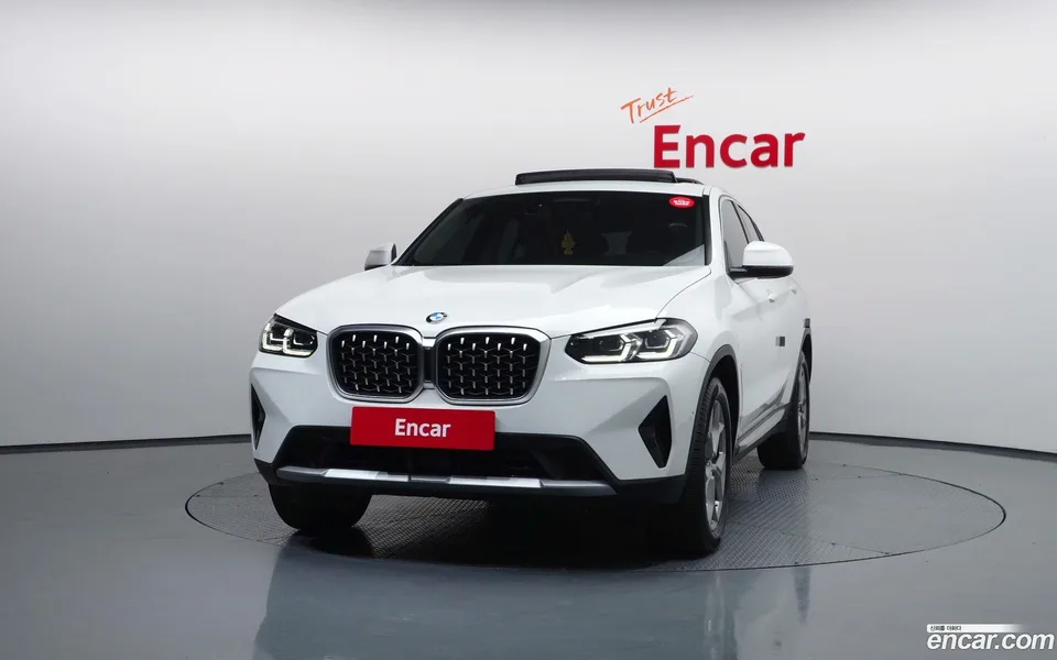 BMW X4 xDrive20i xLine 2022 — миниатюра 3