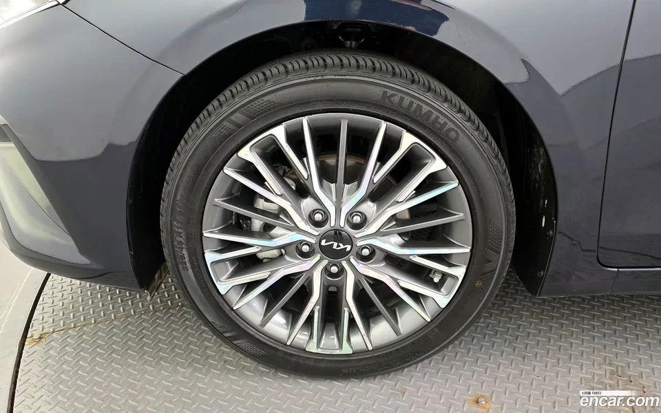 Kia K3 1.6 2022 — миниатюра 5