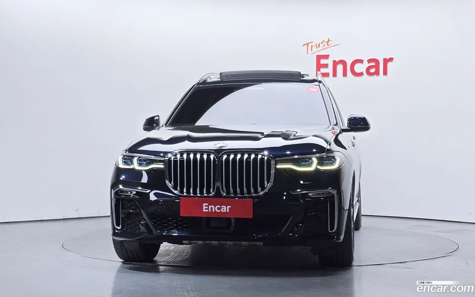 BMW X7 xDrive 40i M 6 2022 — миниатюра 3
