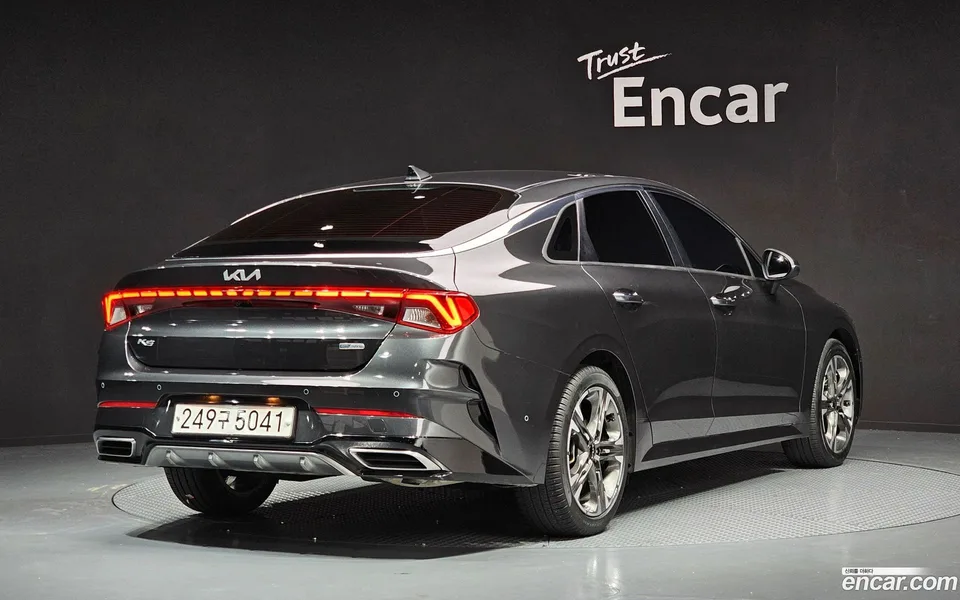 Kia K5 Hybrid 2022 — миниатюра 2