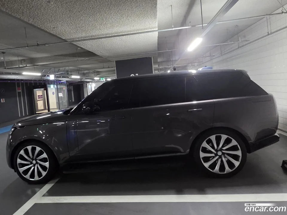 Land Rover Range Rover P530 AB LWB 2024 — миниатюра 5
