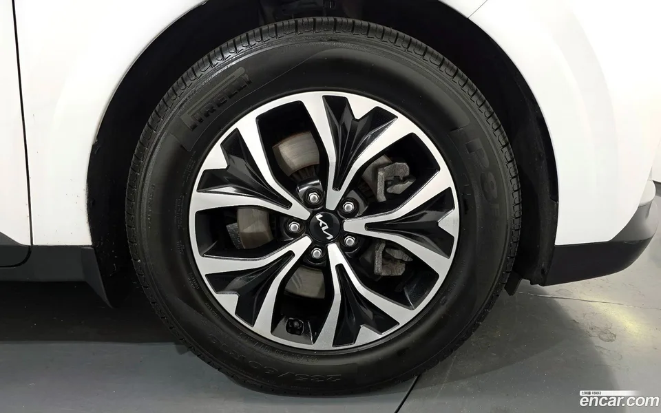 Kia Carnival 11 2022 — миниатюра 5
