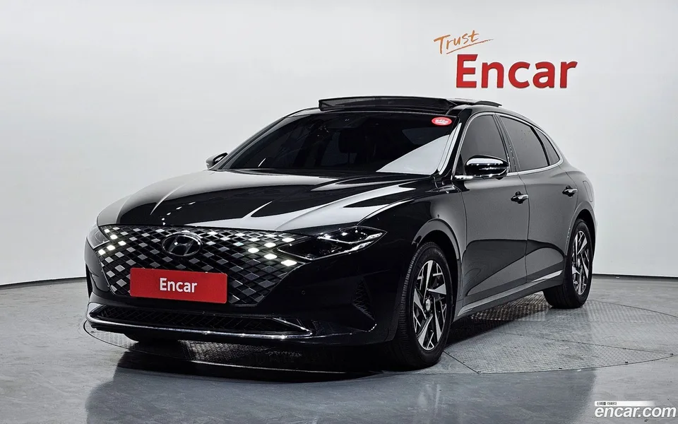 Hyundai Grandeur IG Hybrid 2022 — фото 1, купить с доставкой в Москву