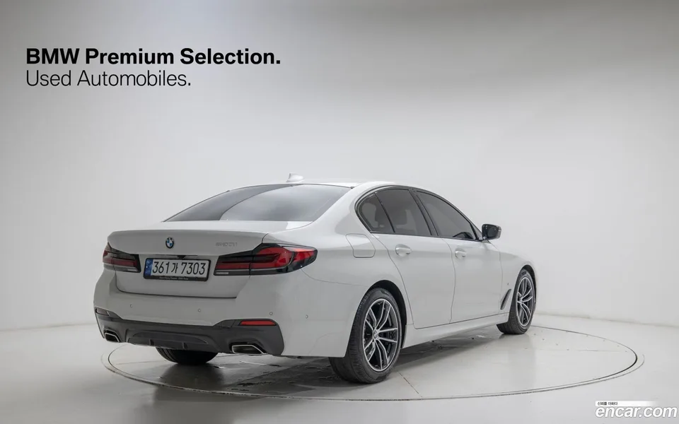 BMW 5 Series 520i M 2023 — миниатюра 2