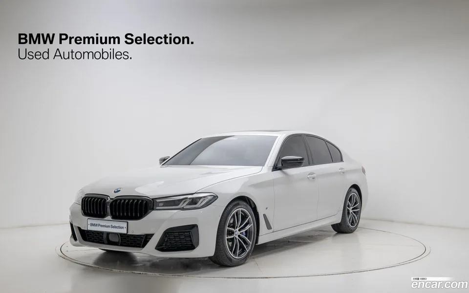 BMW 5 Series 520i M 2023 — фото 1, купить с доставкой в Москву