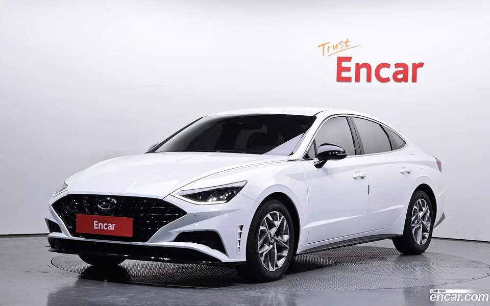 Hyundai Sonata 2.0 2022 — фото 1, купить с доставкой в Москву