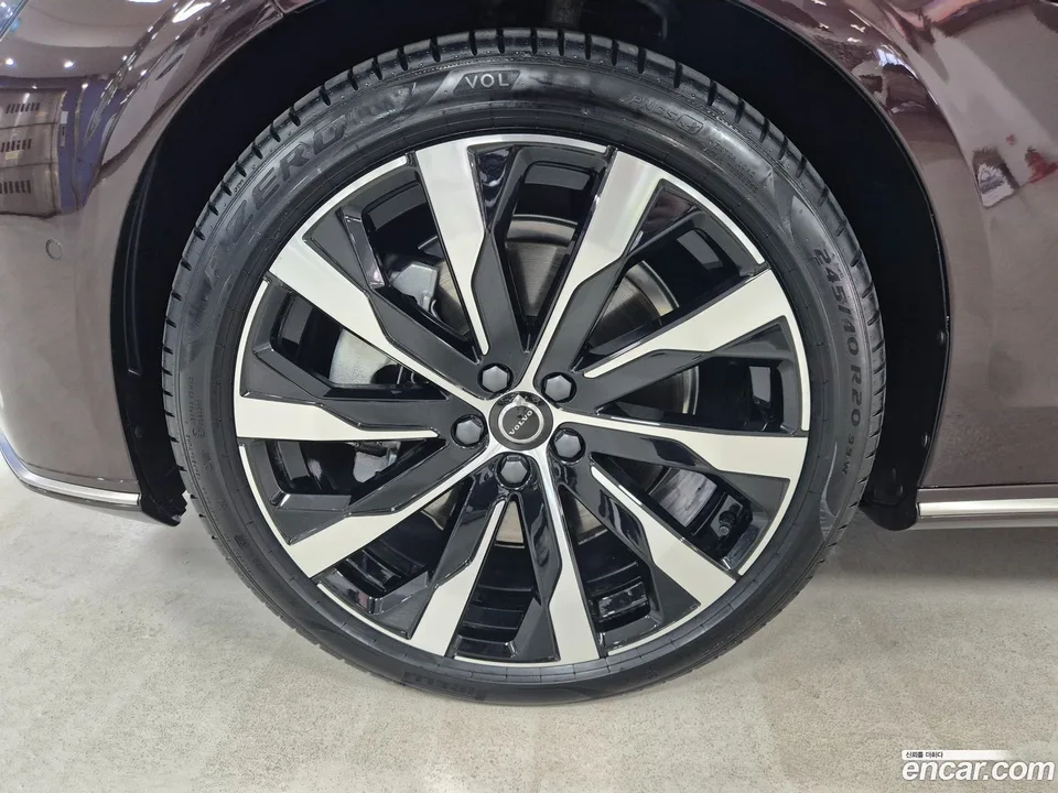 Volvo S90 T8 AWD 2025 — миниатюра 5
