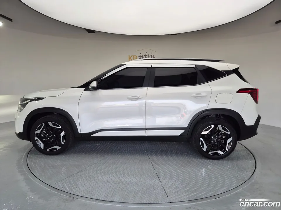 Kia Seltos 1.6 2WD 2023 — миниатюра 3